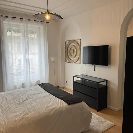 Boulevard Des Belges, Coeur Du Sixieme Apartment *