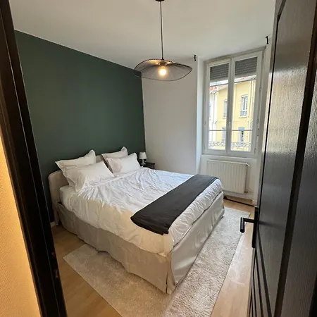 Apartment Boulevard Des Belges, Coeur Du Sixieme *
